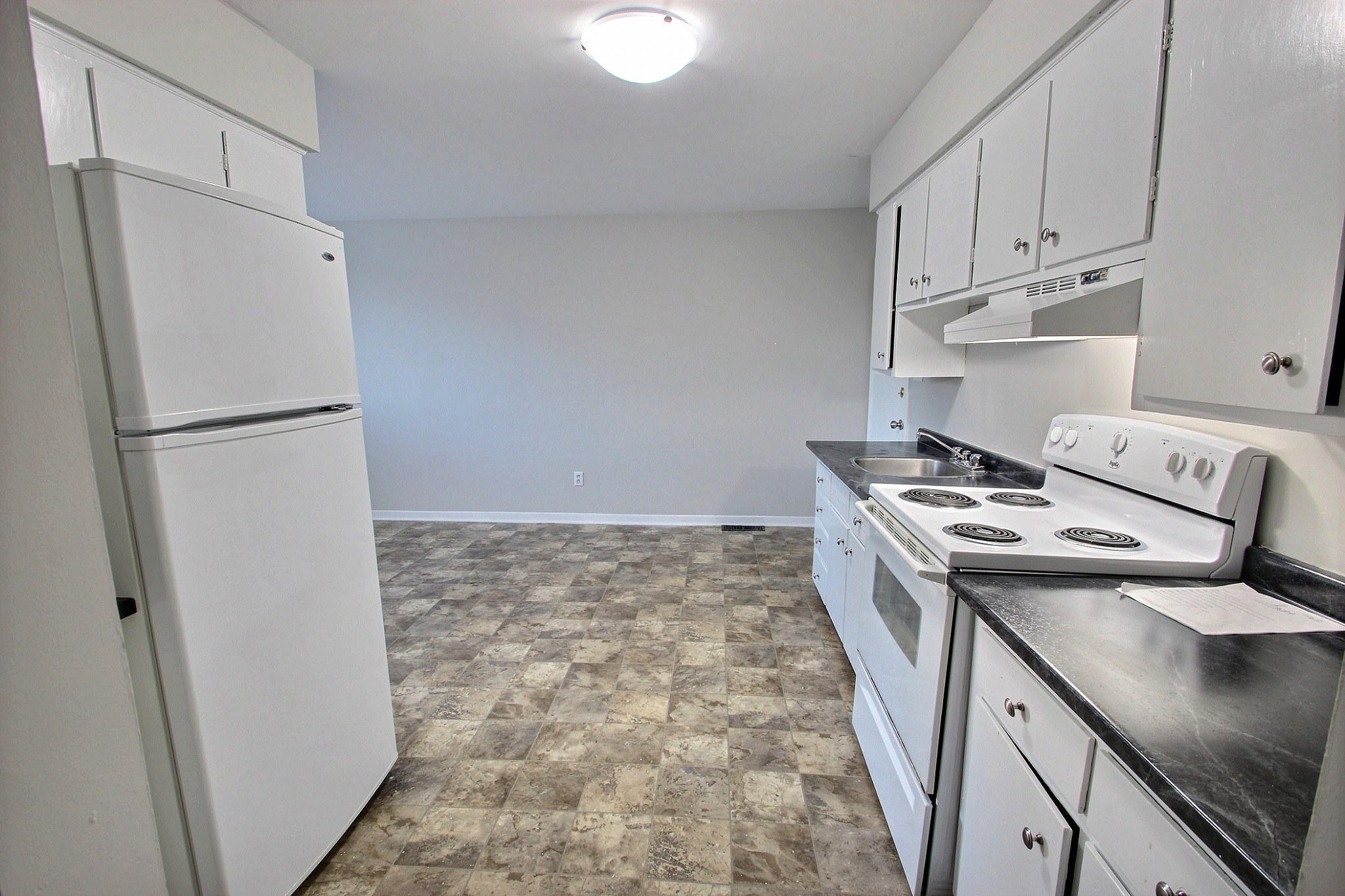 594 High Street - 3
